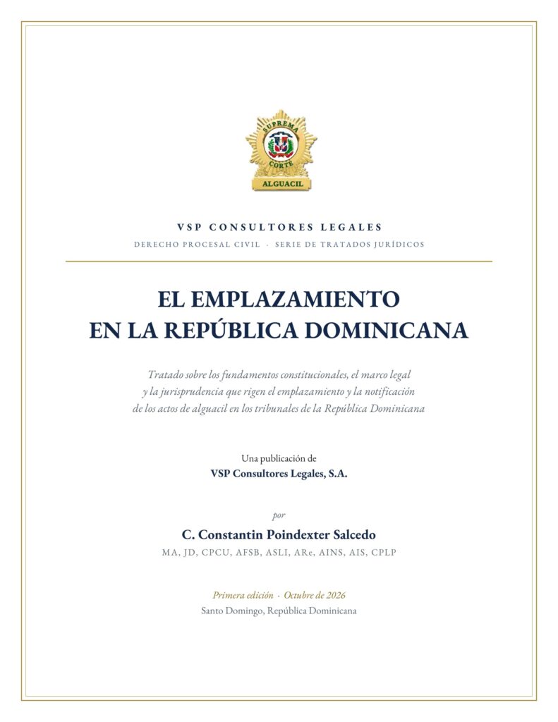 Portada del tratado El Emplazamiento en la República Dominicana, con la placa dorada de alguacil de la Suprema Corte y el escudo dominicano